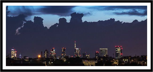 Milano Skyline - Cielo Rubato