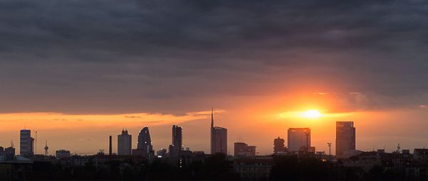 Milano Skyline - Tutto per una ragione