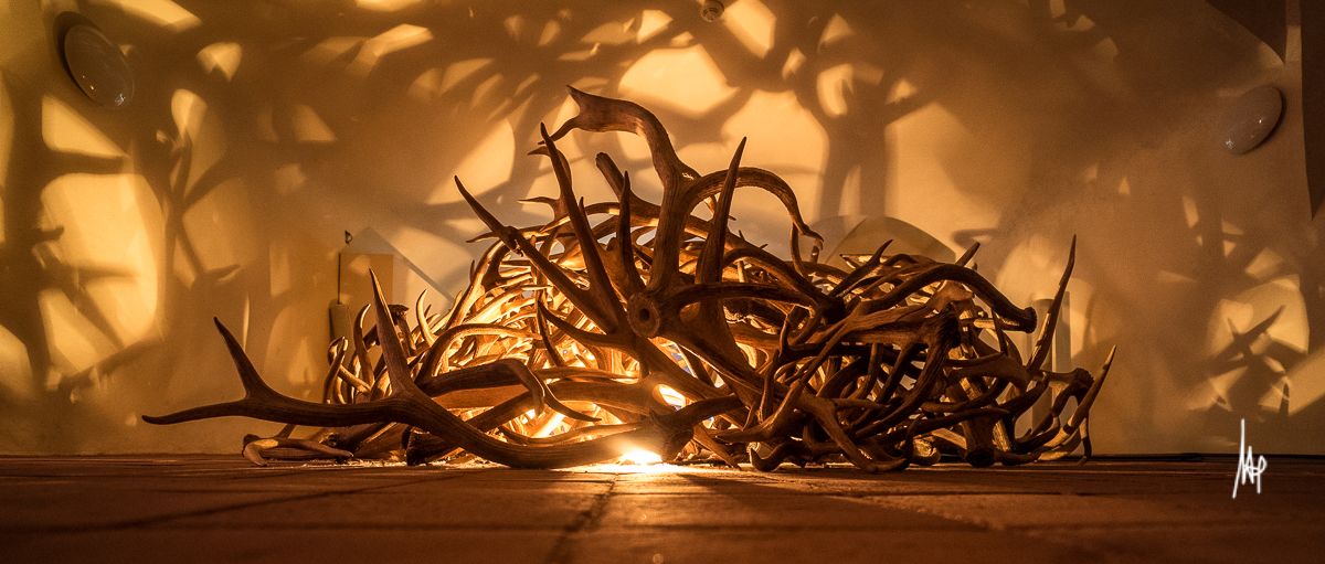 Installazione a tema fuoco